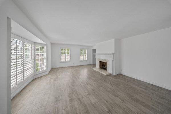 21801 Chatsworth St #NA - Photo 2 of 21