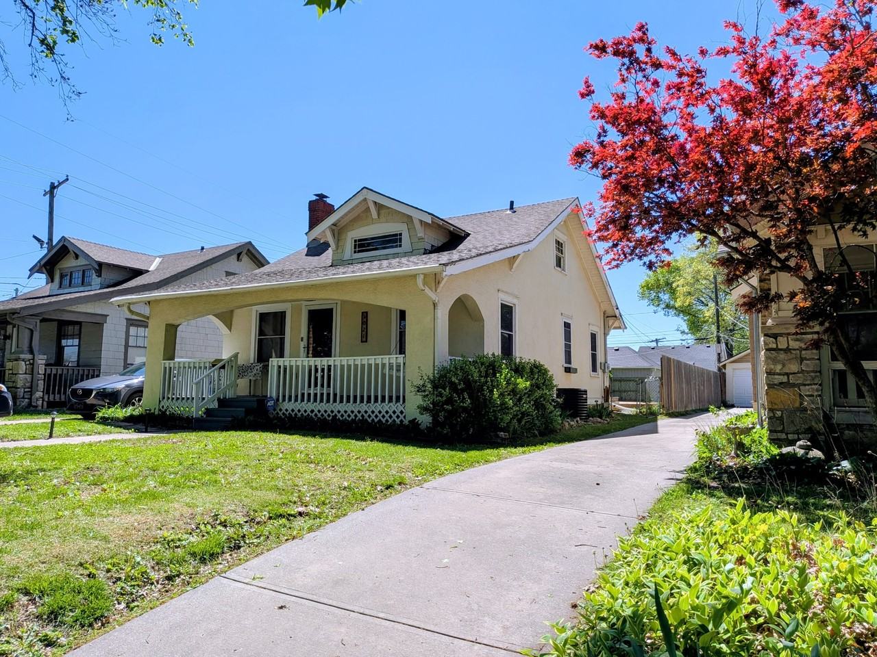 1021 E 76th St #NA - Photo 3 of 30