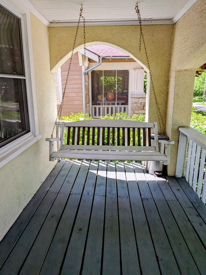 1021 E 76th St #NA - Photo 5 of 30