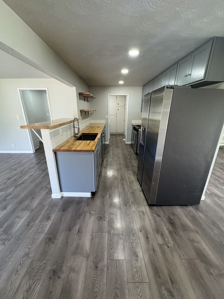 703 Military Rd E #NA - Photo 5 of 20