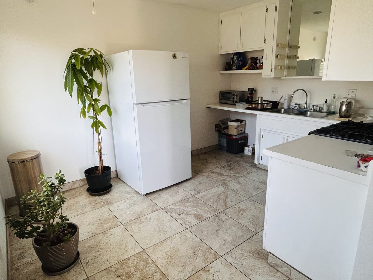 657 Trouville Ave #1 - Photo 7 of 13