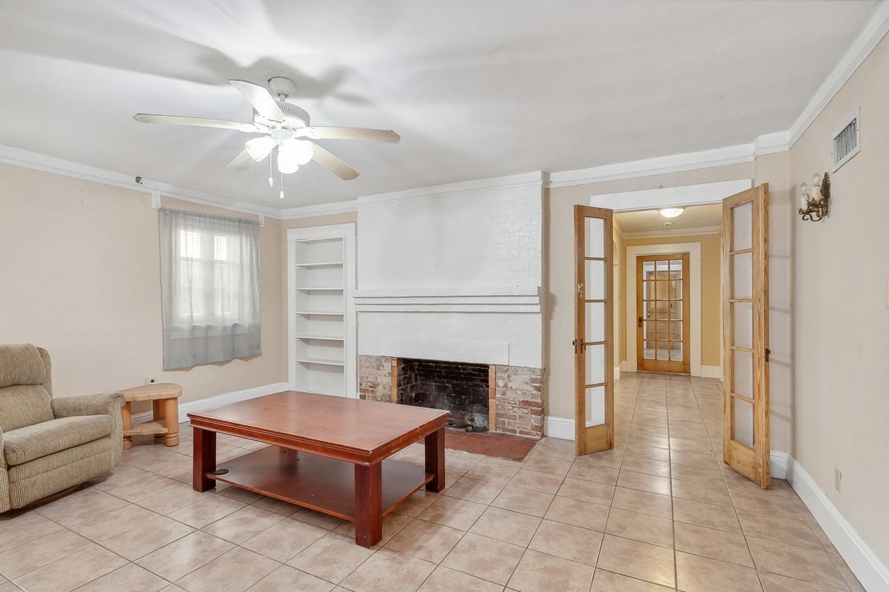 1230 Lowerline St - Photo 3 of 19