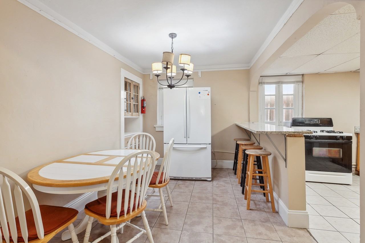 1230 Lowerline St - Photo 4 of 19