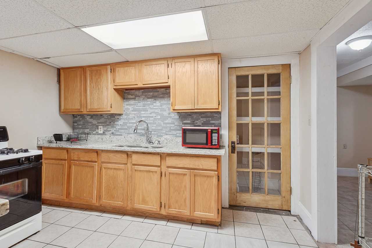 1230 Lowerline St - Photo 5 of 19