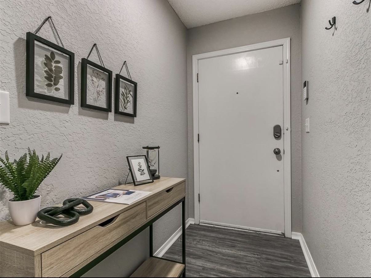 2020 W Brooks St #NA - Photo 2 of 31