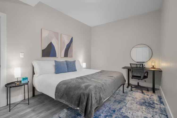 442 N Aberdeen St #1 - Photo 3 of 7