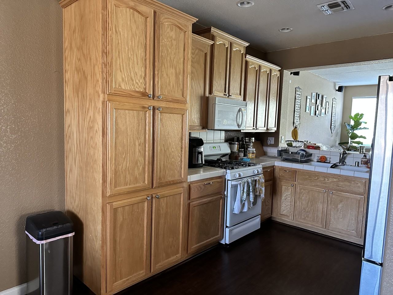 416 Lone Spur Dr #NA - Photo 3 of 27