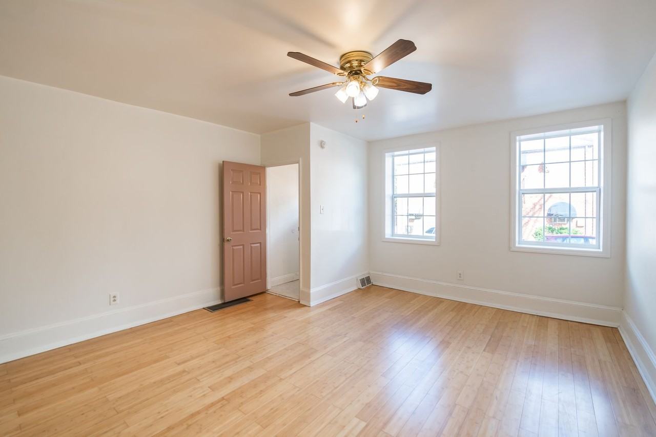 622 S 12th St - Photo 5 of 30