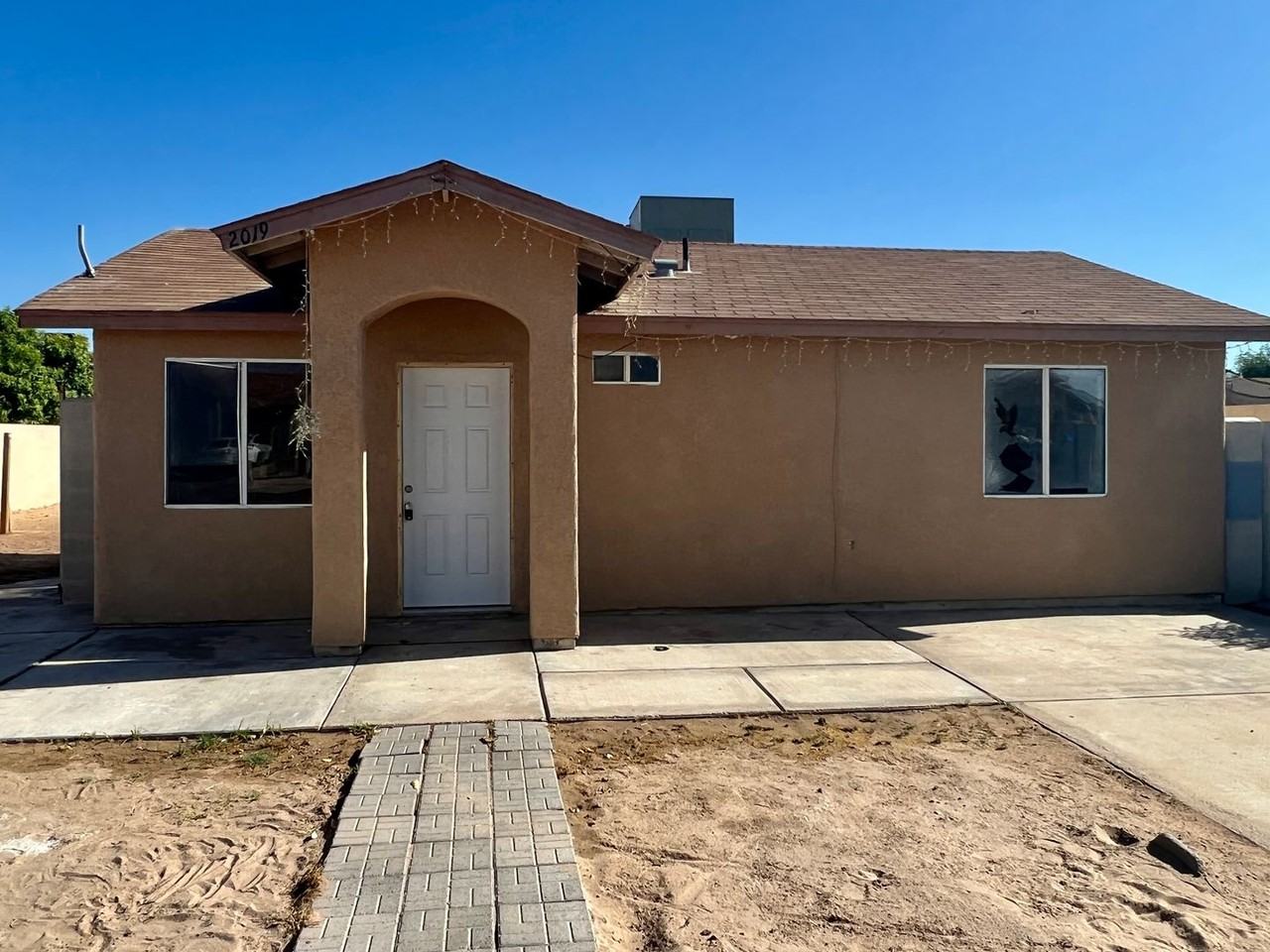 2019 E Udall Ln - Photo 2 of 29