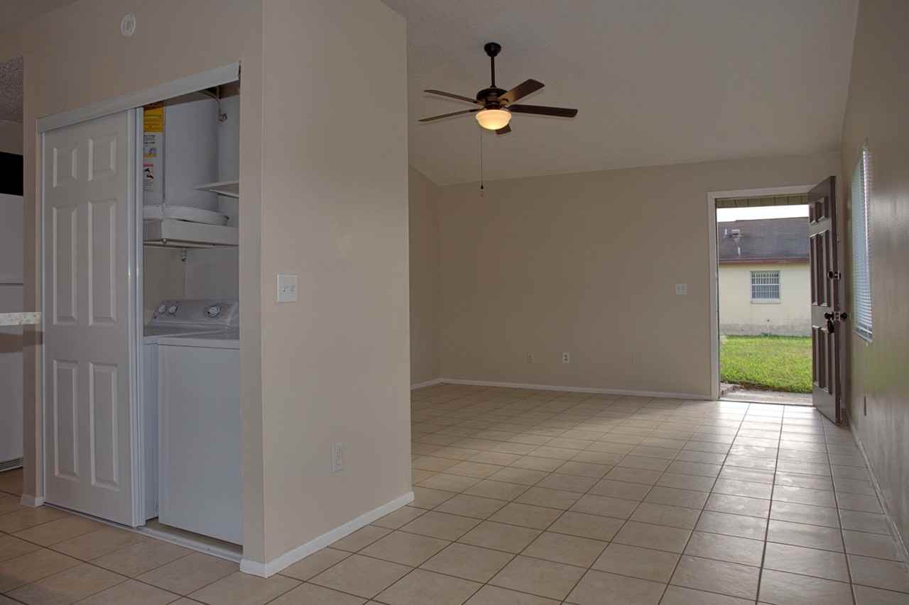 6003 Oleander Dr - Photo 3 of 25