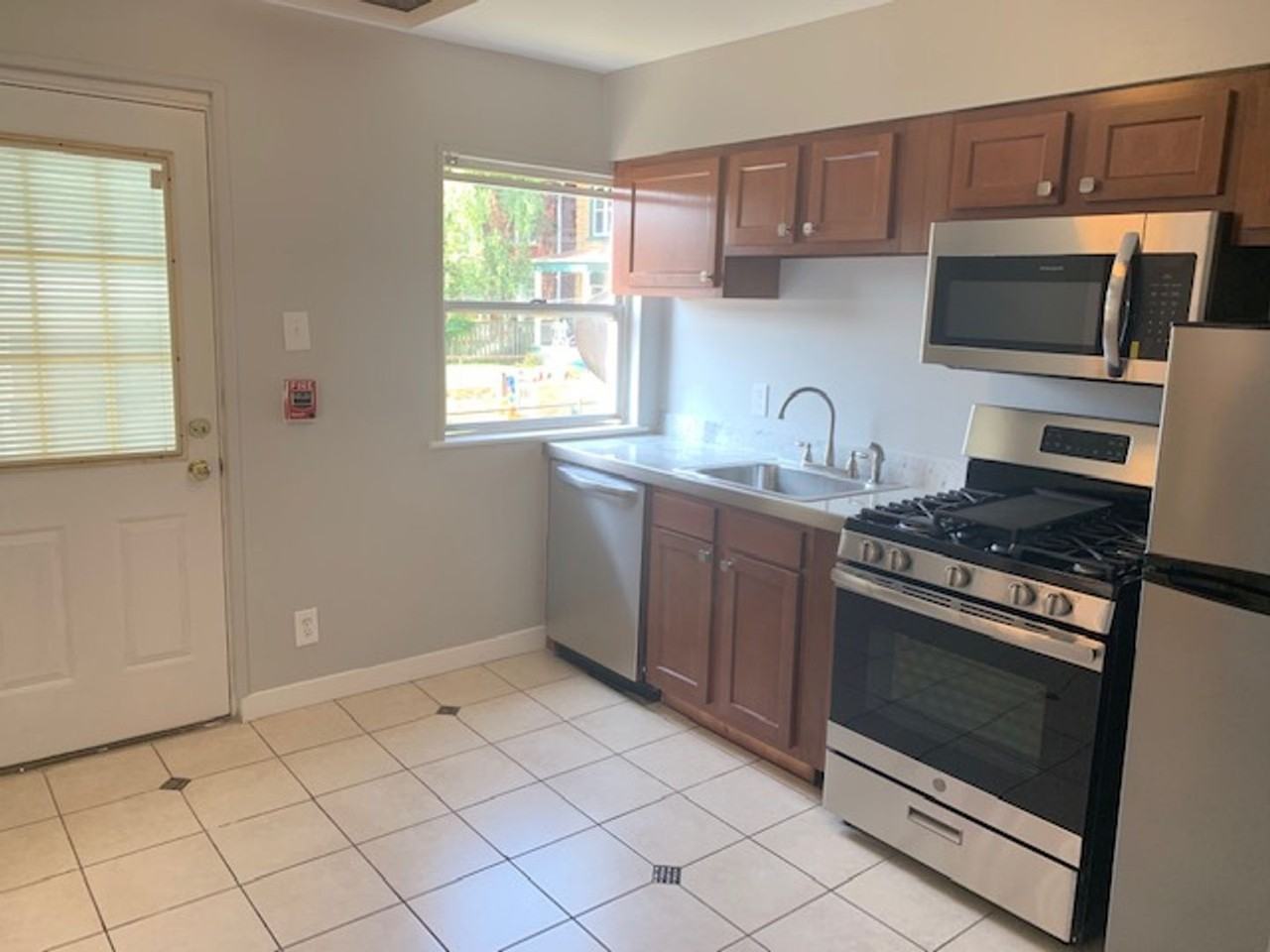 5212 Coral - Photo 3 of 28