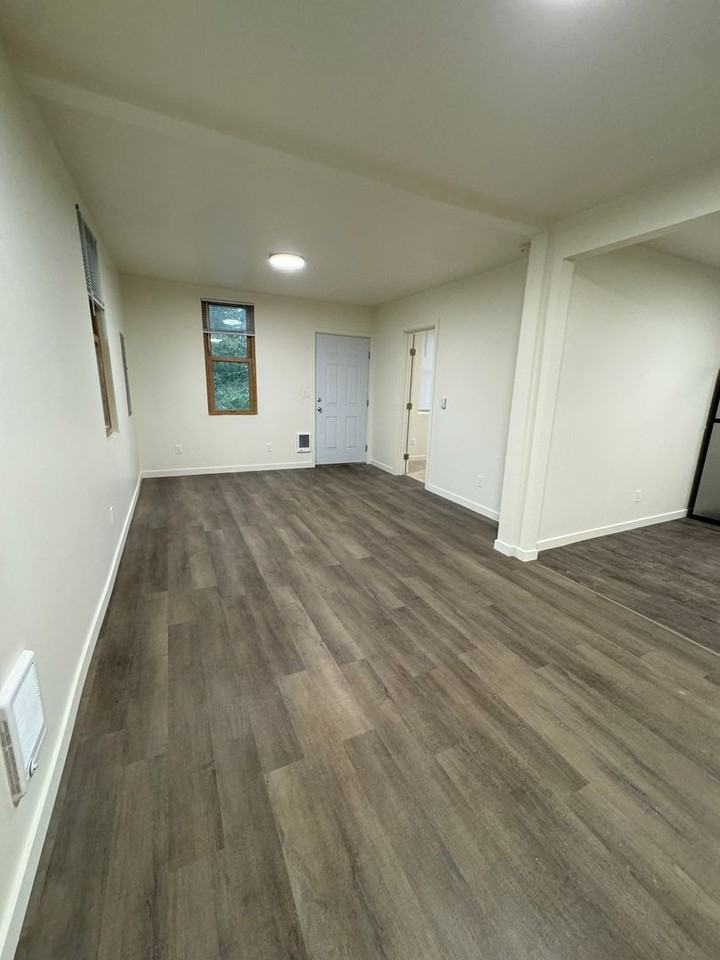 16025 Se Lake Holm Rd - Photo 5 of 27