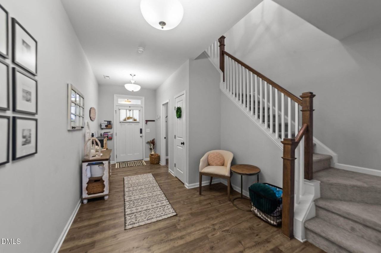 352 Cascade Hills Ln - Photo 6 of 26