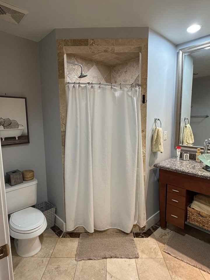 150 Bee St - Photo 5 of 27