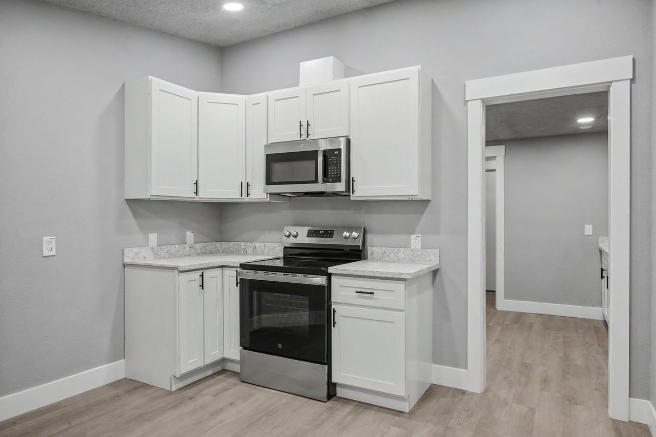 332 Birch - Photo 3 of 50