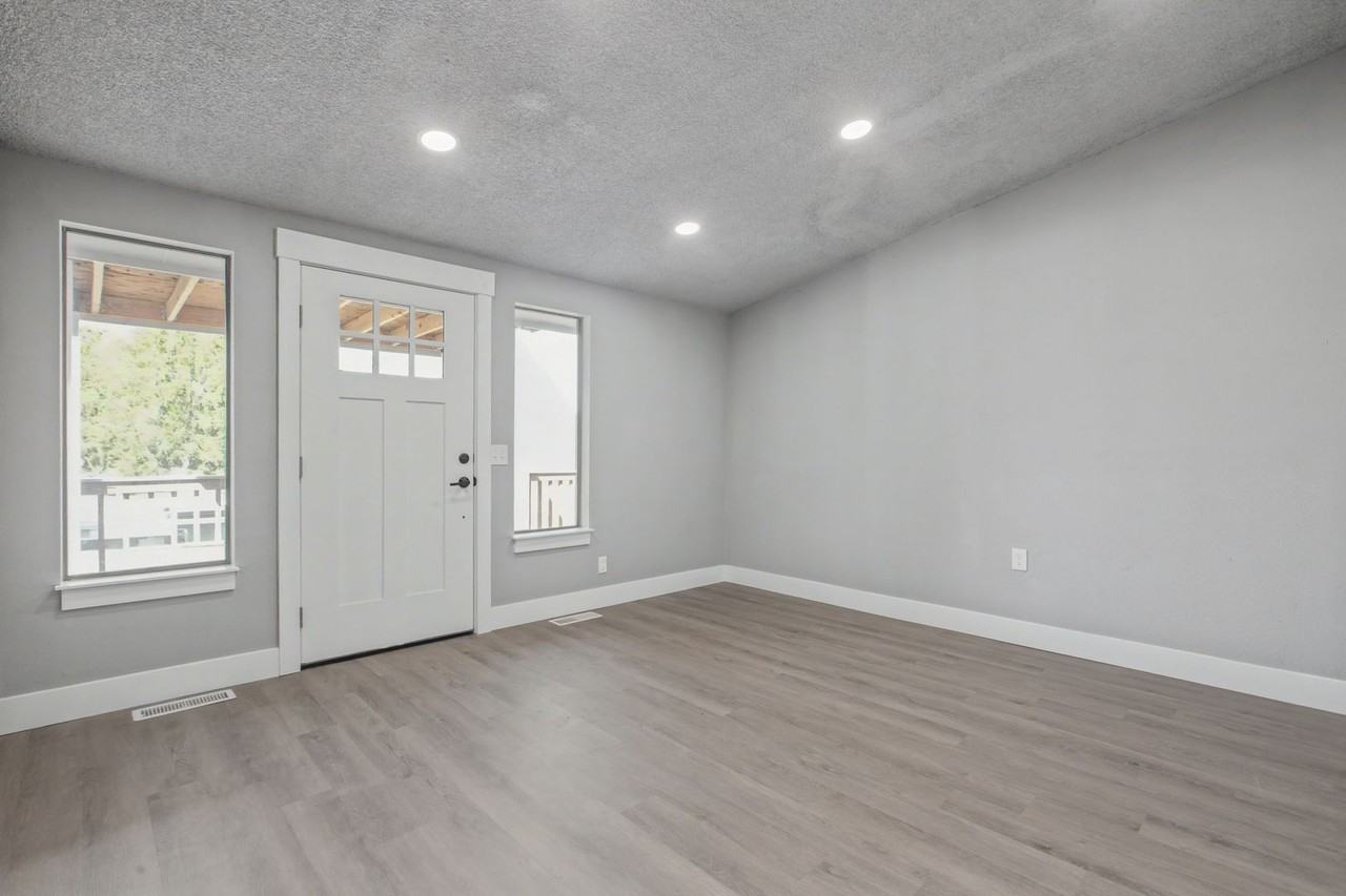 332 Birch - Photo 5 of 50