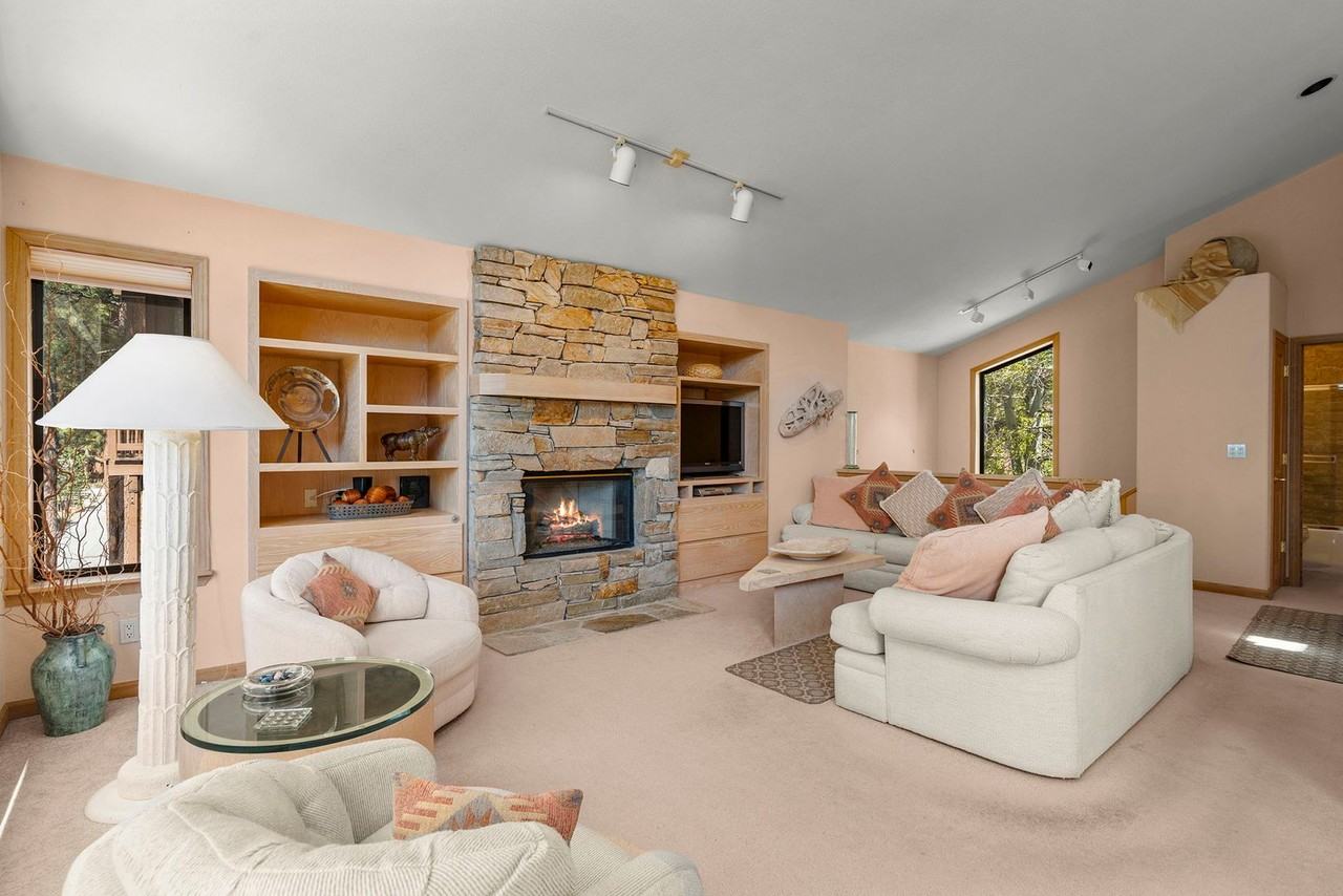 637 Lariat Cir #3 - Photo 2 of 29