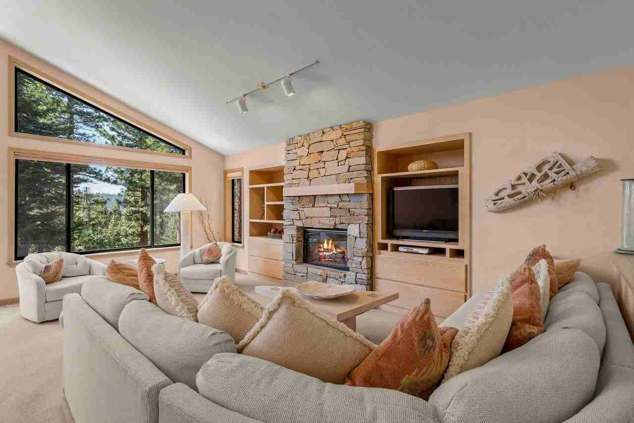 637 Lariat Cir #3 - Photo 6 of 29