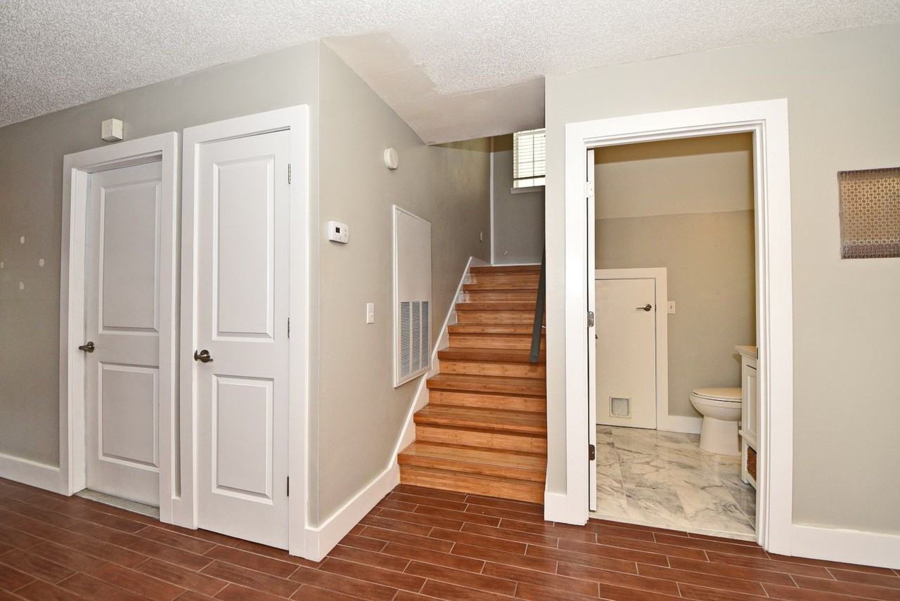 1400 Park Lake St - Photo 3 of 40