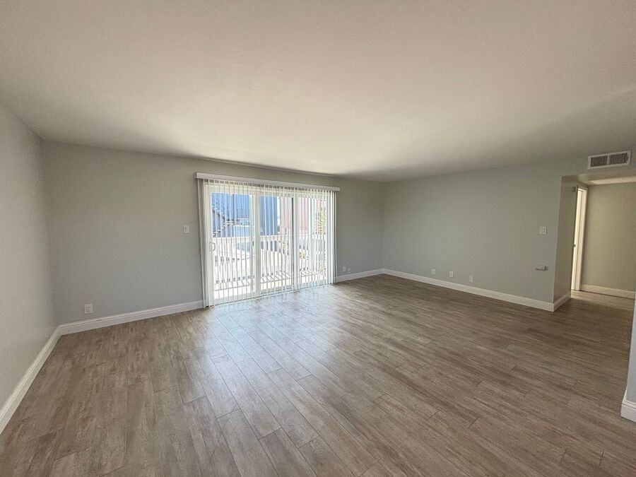 2019 Shoreline Dr #220 - Photo 2 of 23