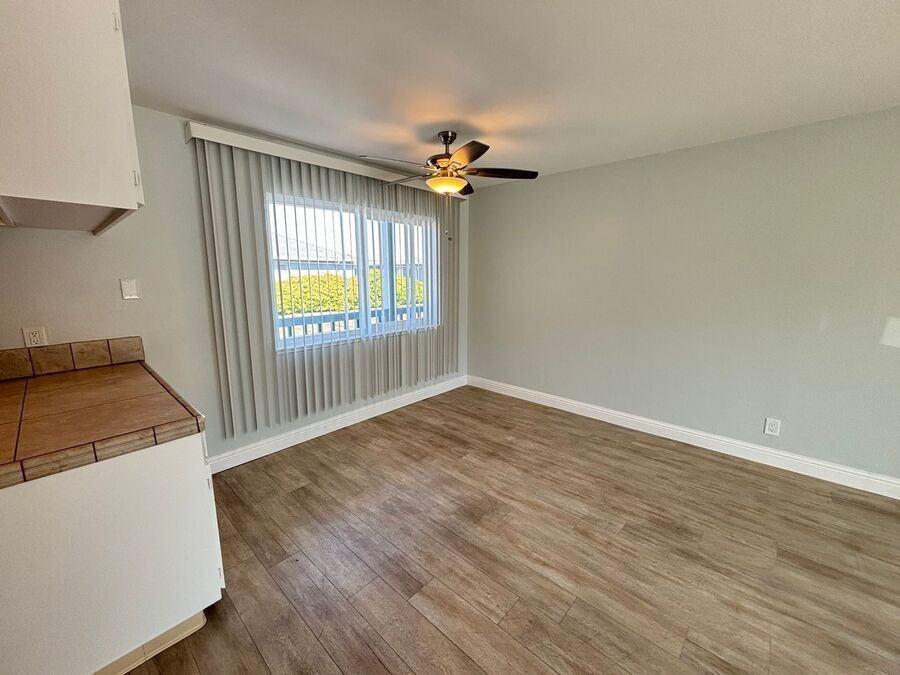 2019 Shoreline Dr #220 - Photo 3 of 23