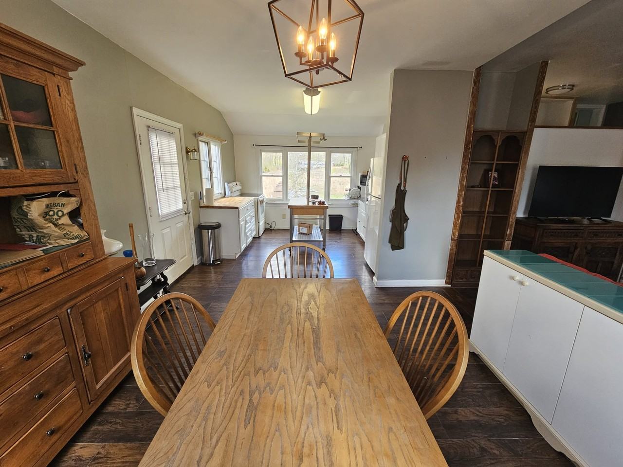 30 Cannon Rd #B - Photo 6 of 11