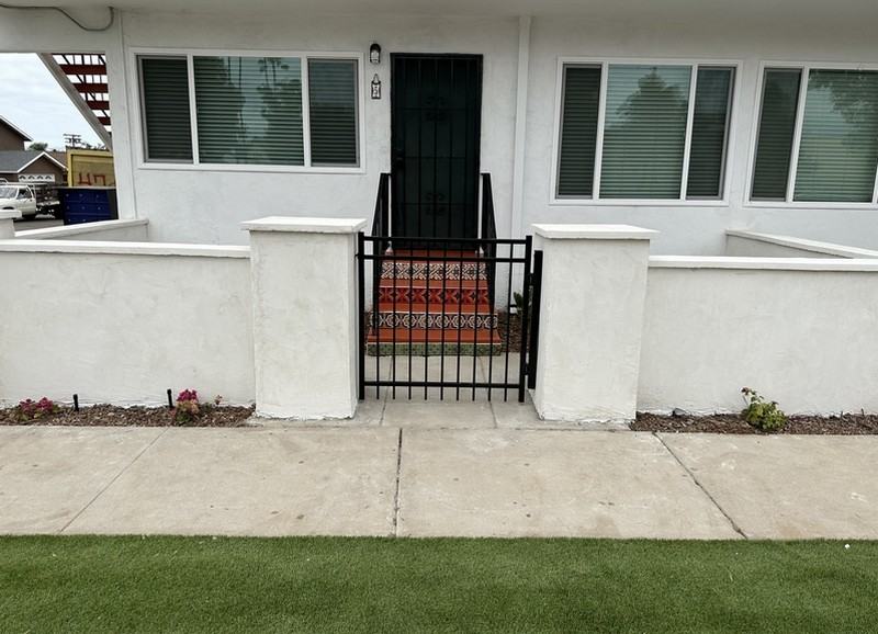 442 Smith Ave #1 - Photo 3 of 19