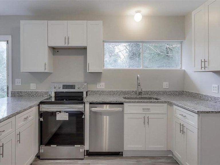 4056 Dallas Acworth Hwy Nw #1 - Photo 5 of 20
