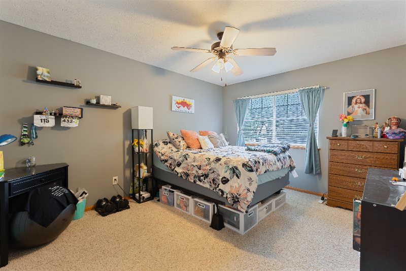 15321 Amy Plz - Photo 7 of 12