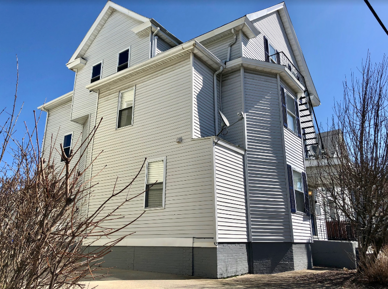 22 Lawrence St #2R - Photo 2 of 10