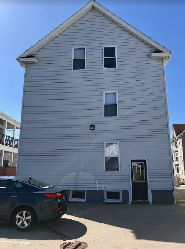 22 Lawrence St #2R - Photo 4 of 10