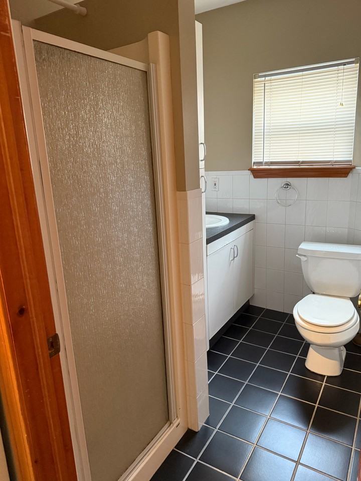 22 Lawrence St #2R - Photo 7 of 10