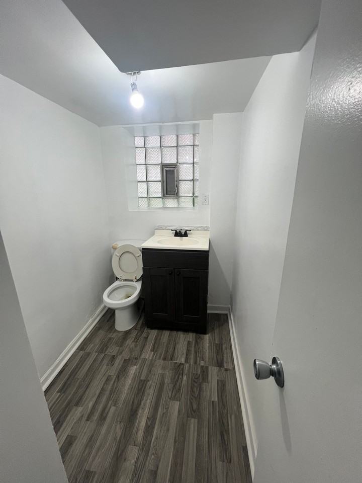 3035 N Keating Ave - Photo 4 of 10