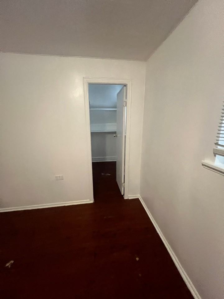 3035 N Keating Ave - Photo 7 of 10