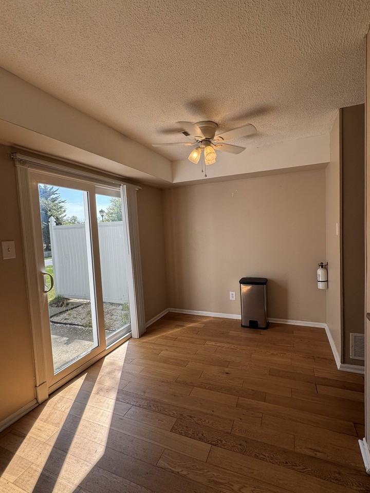 102 Covered Bridge Ct #102 - Photo 5 of 16