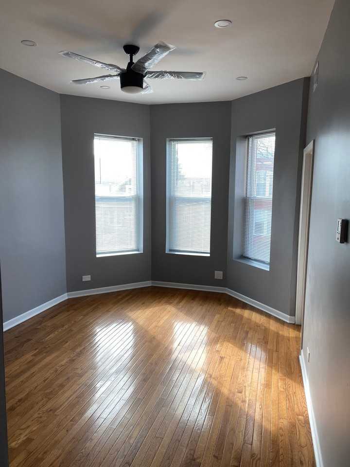 3343 N Troy St #3rdFL - Photo 4 of 8