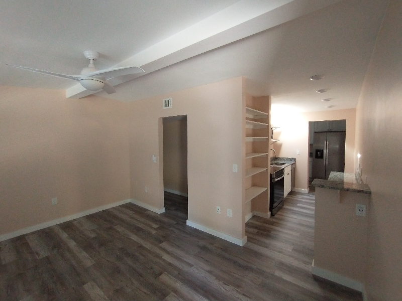 135 Nw Shannon Ave - Photo 2 of 25