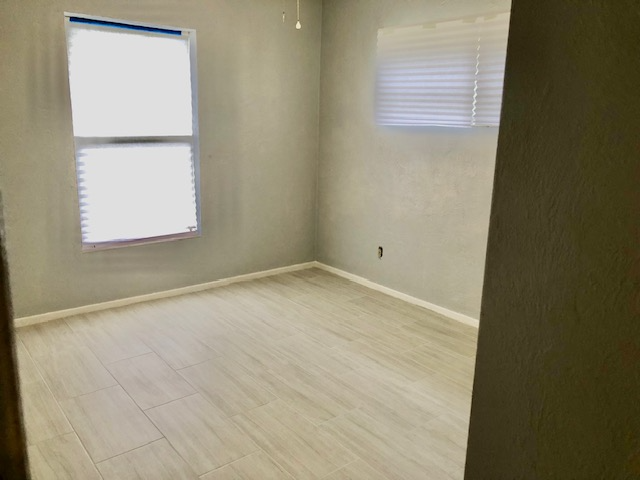 519 Colfax Dr - Photo 5 of 18