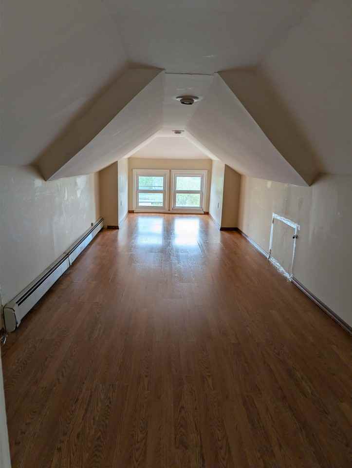 138 Chestnut St #2 - Photo 6 of 12