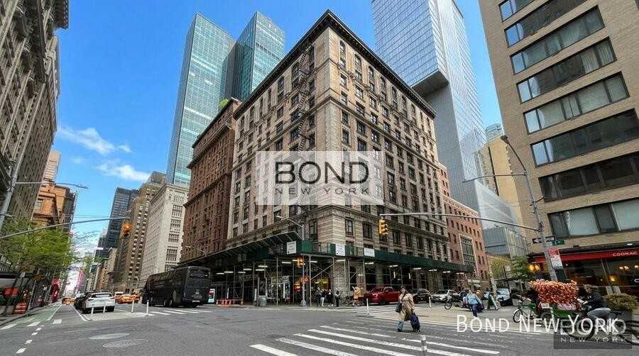 200 W 58th St #PH