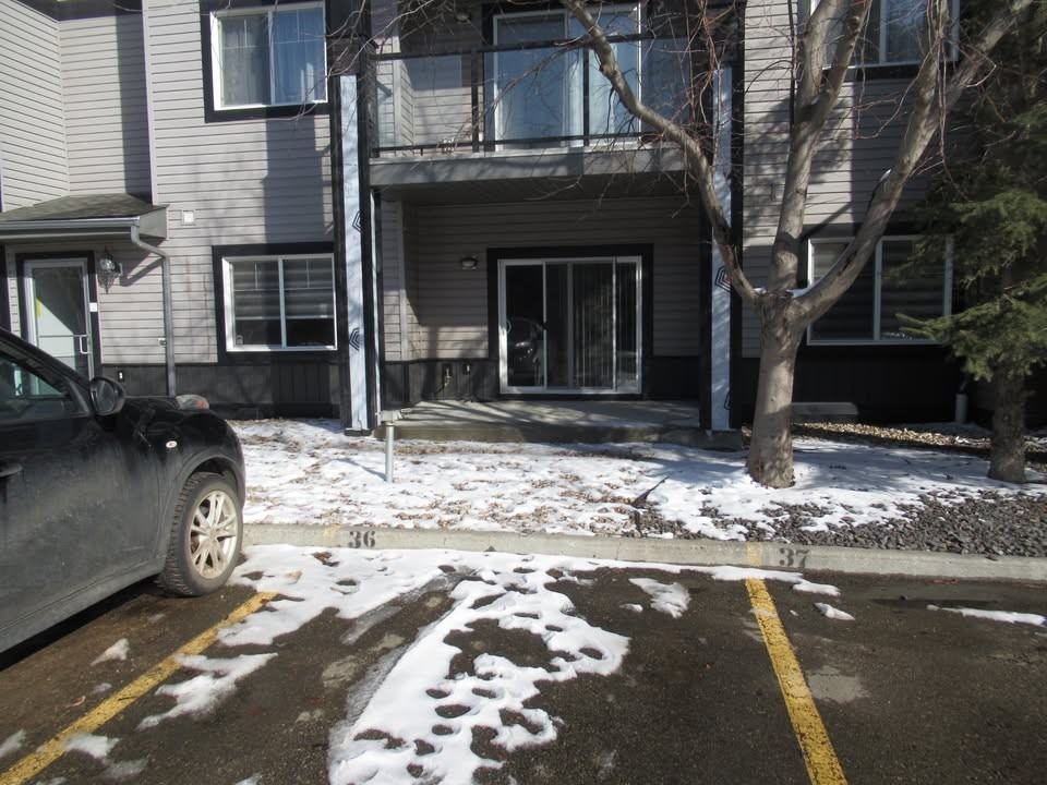 1204 156 St Nw #111 - Photo 3 of 27