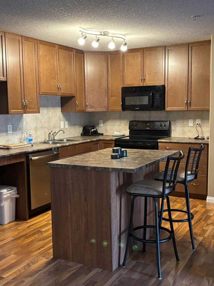 1204 156 St Nw #111 - Photo 5 of 27