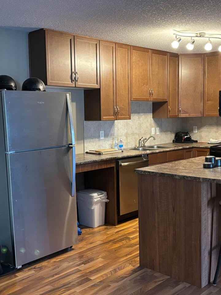 1204 156 St Nw #111 - Photo 6 of 27