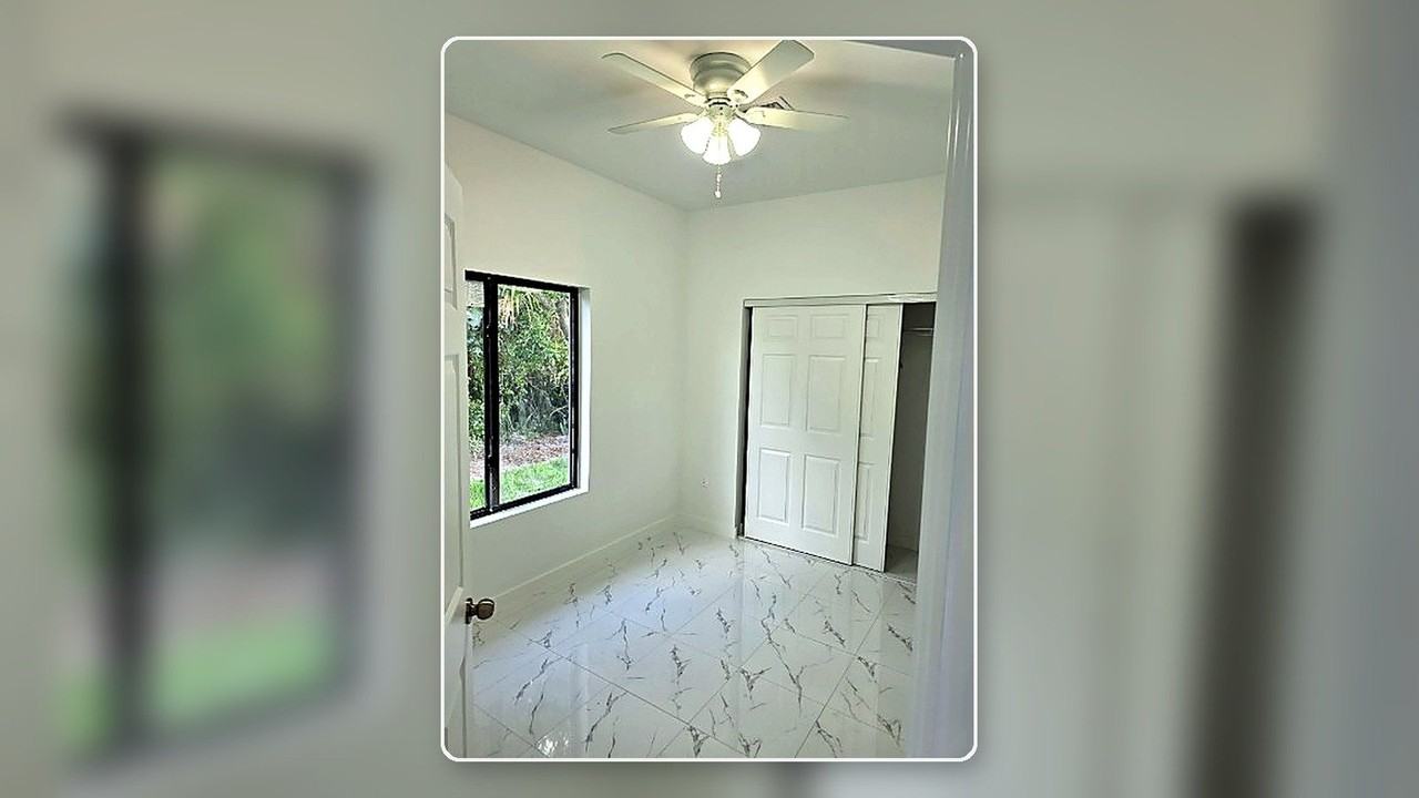 417 N Deerfield Ave - Photo 2 of 11