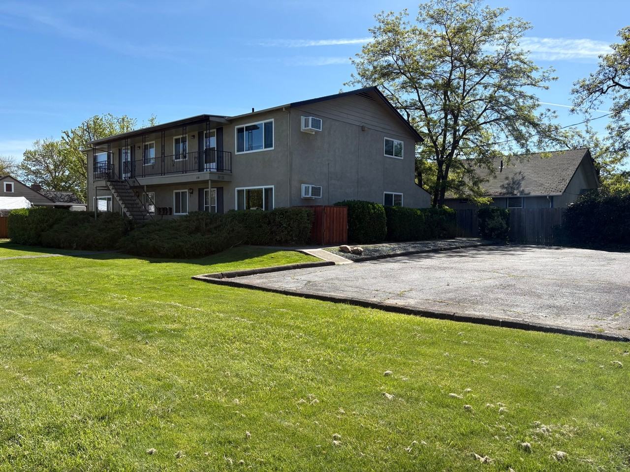 350 Alder St #4 - Photo 2 of 12