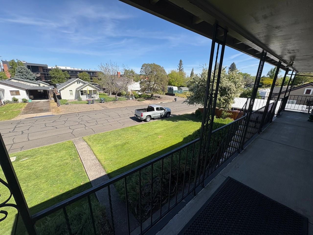 350 Alder St #4 - Photo 4 of 12