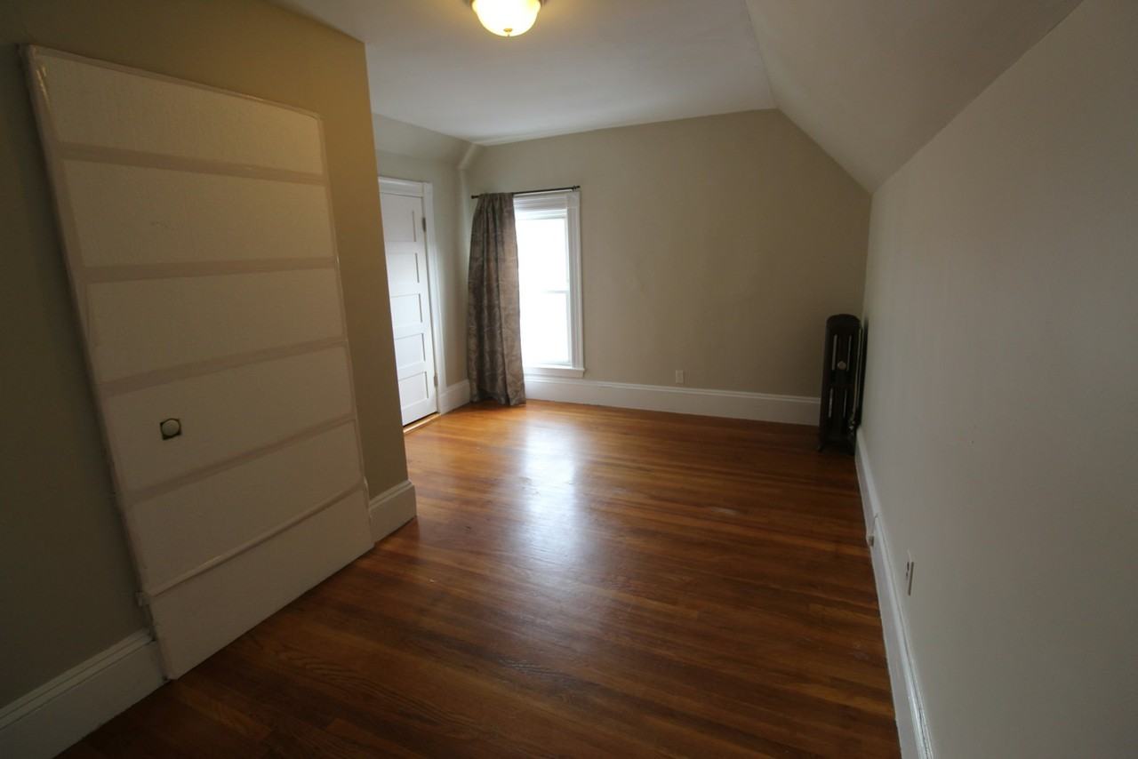 20 Liberty Avenue, Unit 3 - Photo 5 of 13