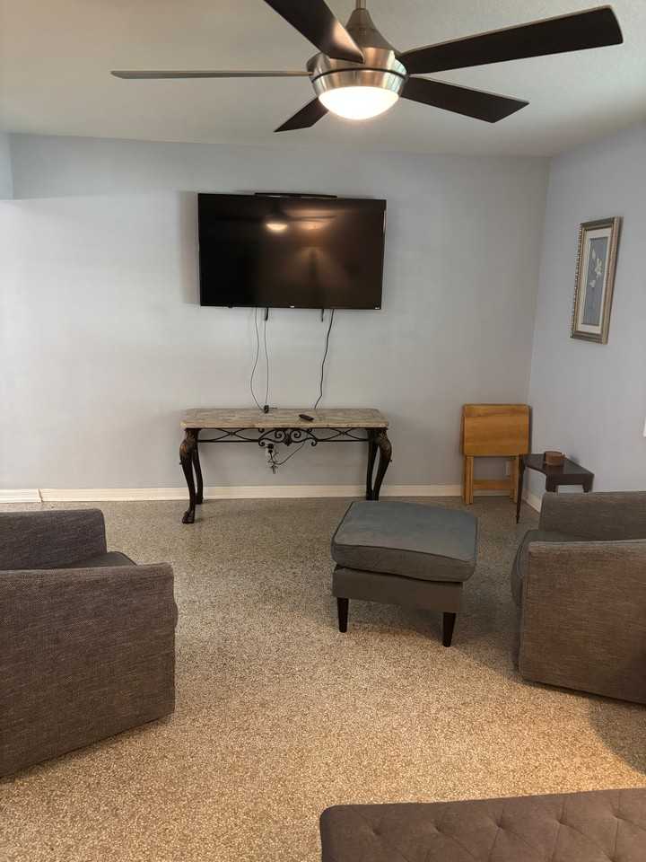 3313 W Granada St - Photo 2 of 4