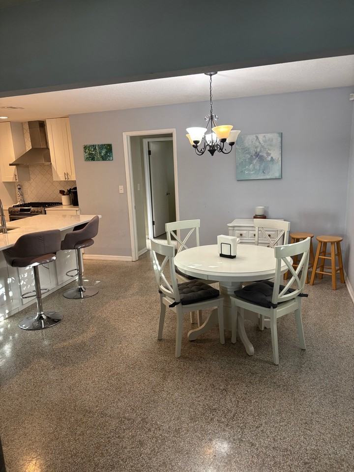 3313 W Granada St - Photo 3 of 4