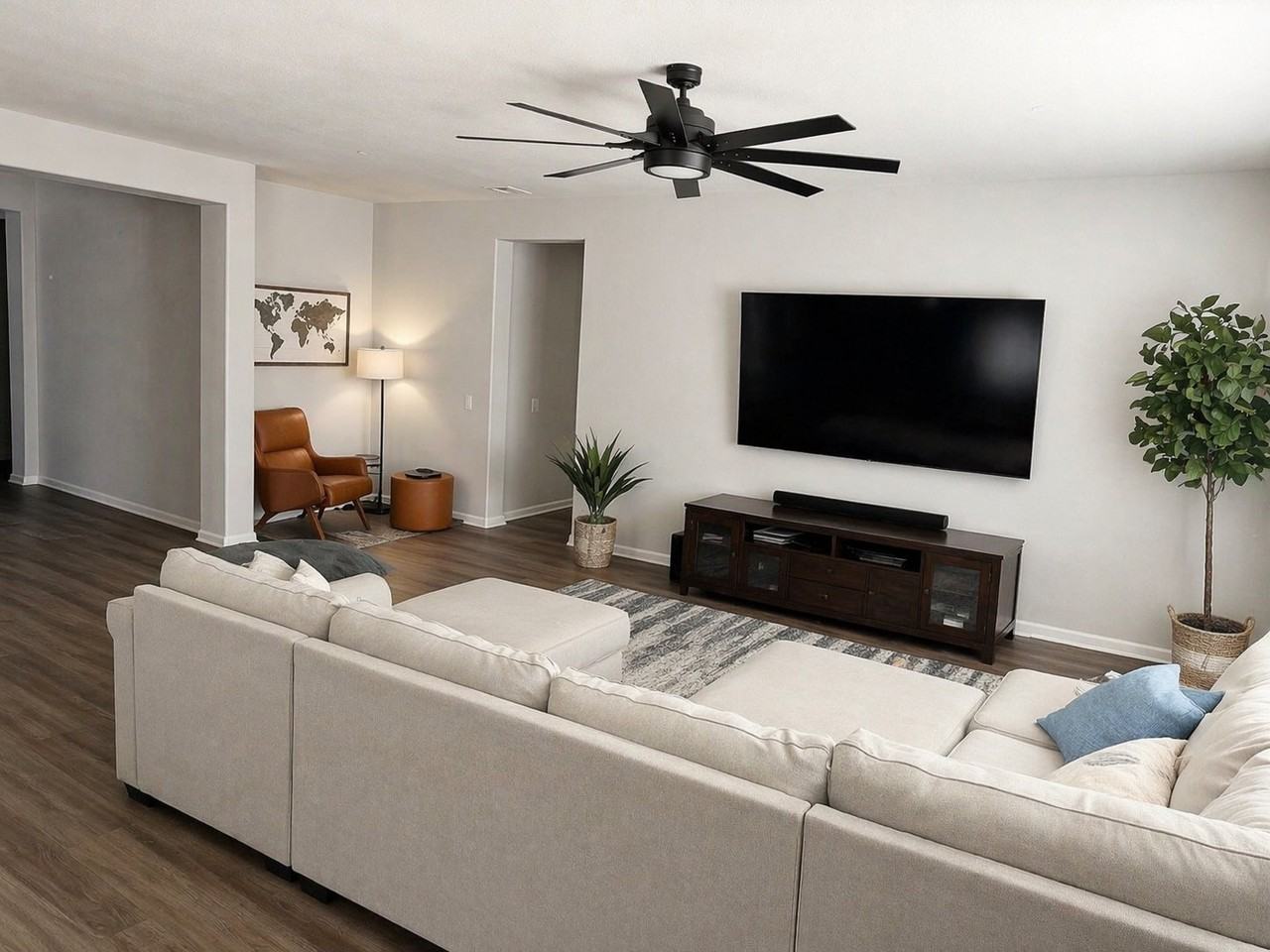 2030 Boxwood St - Photo 4 of 12